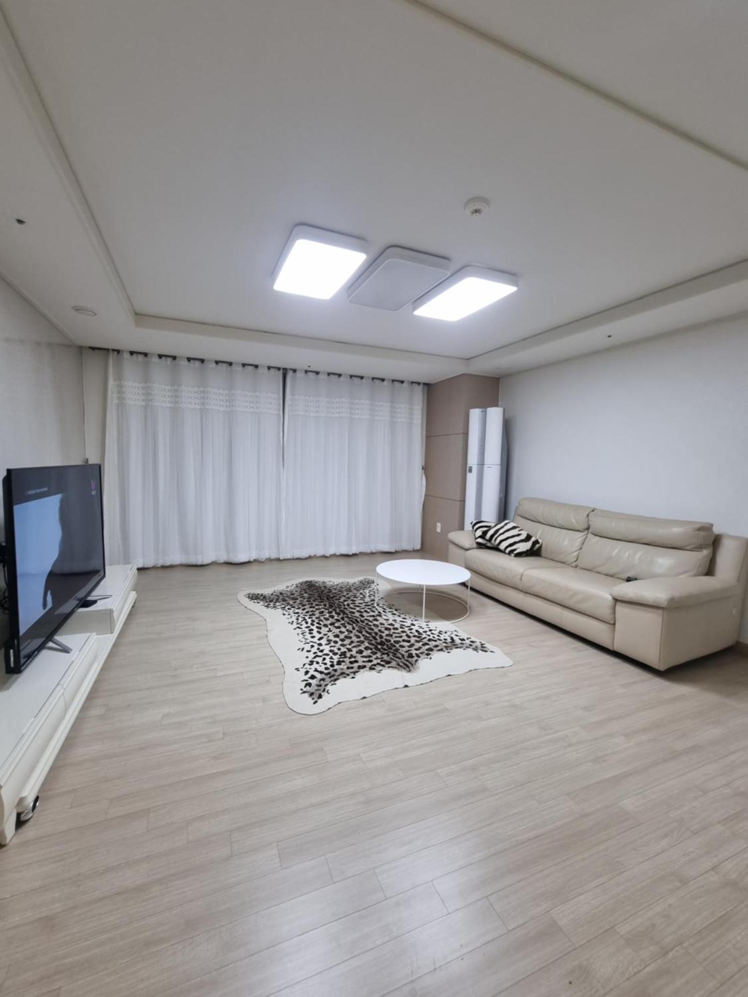 Luxury Ocean View Appartement Busan Buitenkant foto